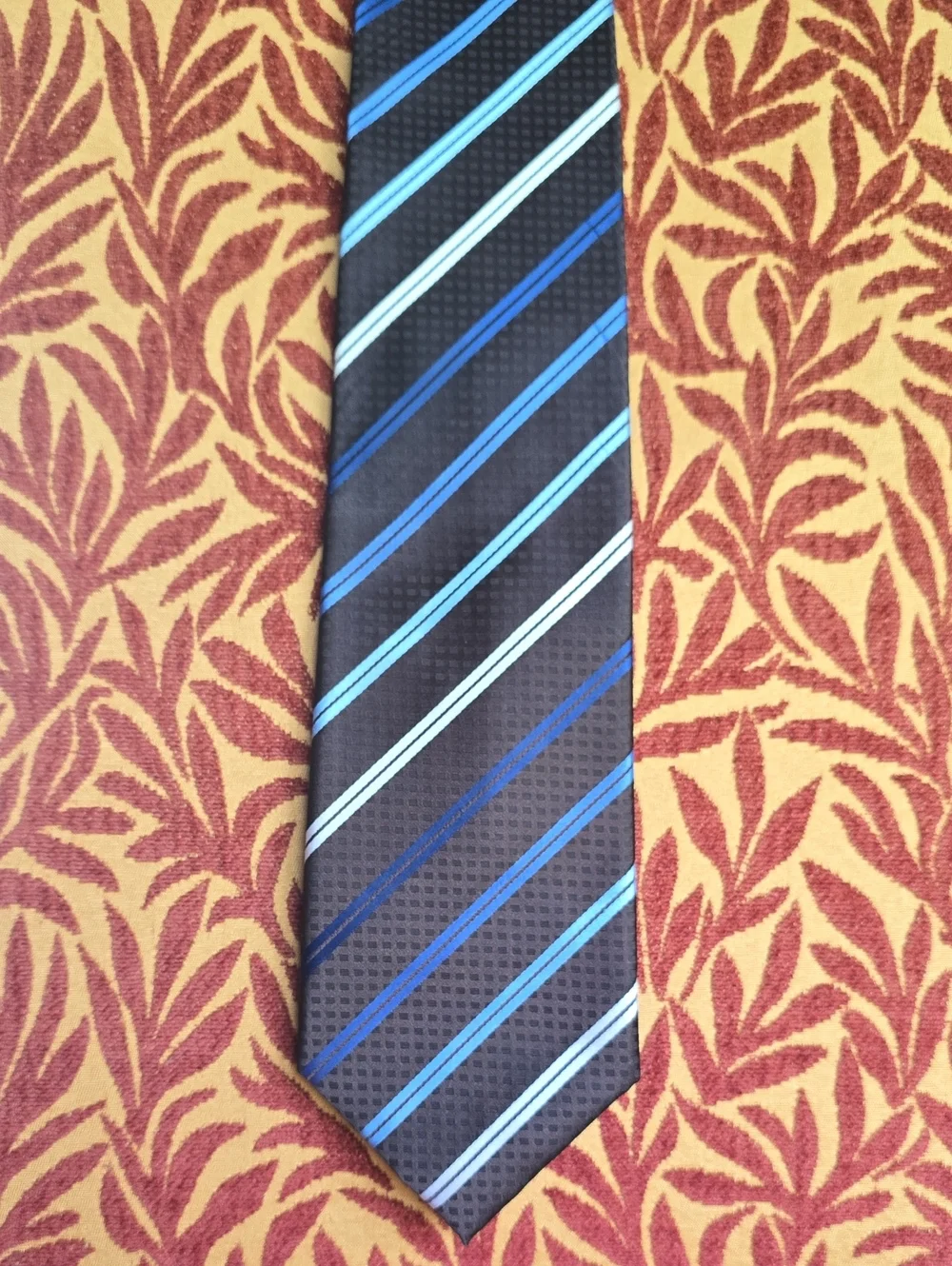 Classic Navy Tie with Blue Stripes - Men's Accessory